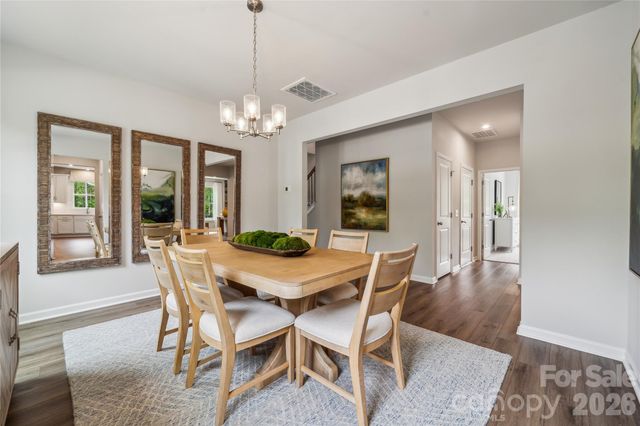 6521 Alanbrook Road, Charlotte, NC 28215