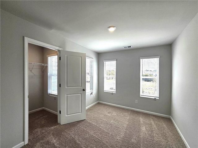 334 Lanier Circle, Woodstock, GA 30189