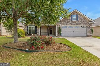 123 Highland Point Drive, Kathleen, GA 31047