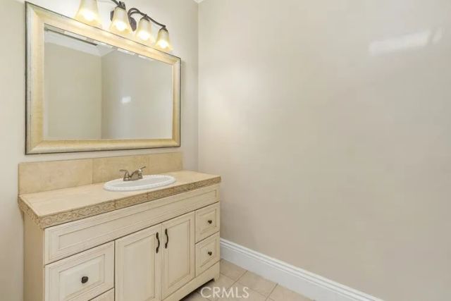 40271 Berlie, Murrieta, CA 92562