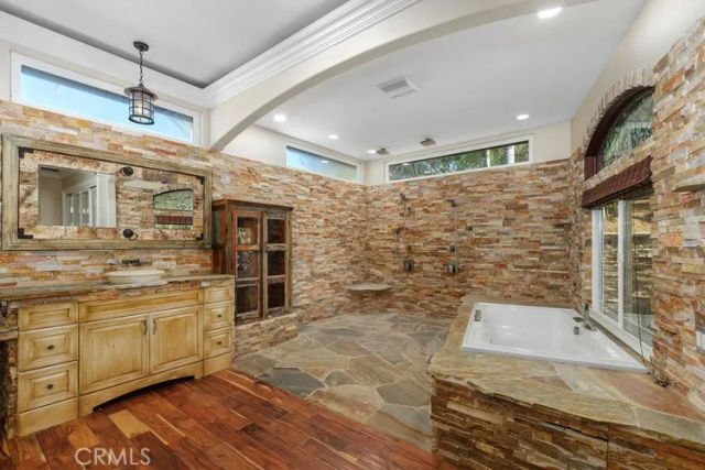 40271 Berlie, Murrieta, CA 92562