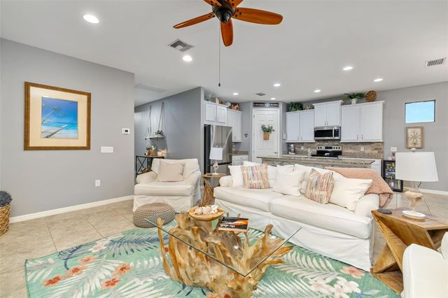 11937 BLAZING STAR DR, Venice, FL 34293