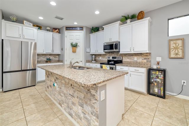 11937 BLAZING STAR DR, Venice, FL 34293