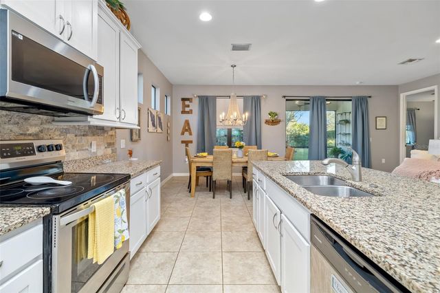 11937 BLAZING STAR DR, Venice, FL 34293