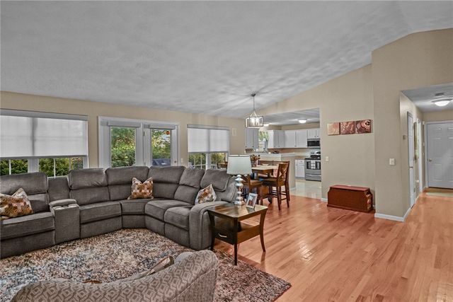 2 Mulberry Drive, Cranston, RI 02921