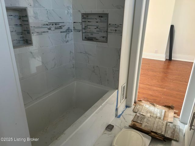 1409 Hepburn Ave, Louisville, KY 40204