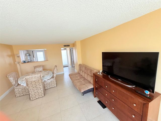 201 N Ocean Blvd 506, Pompano Beach, FL 33062