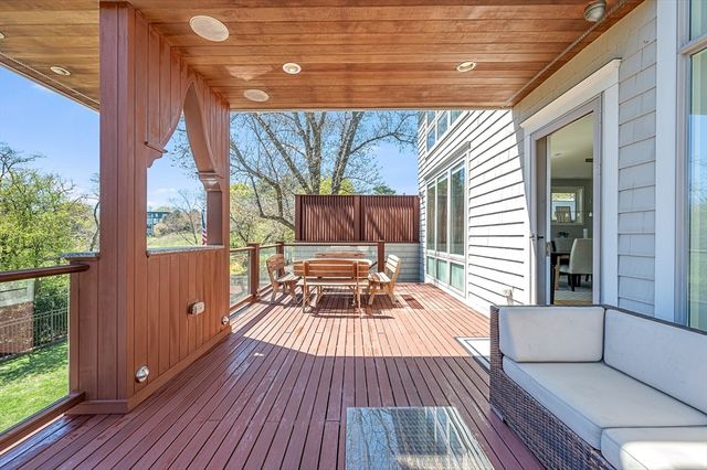 2 Blanchard Road, Cambridge, MA 02138