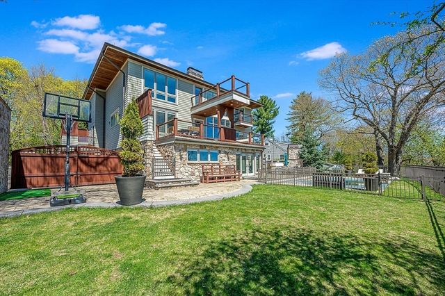 2 Blanchard Road, Cambridge, MA 02138