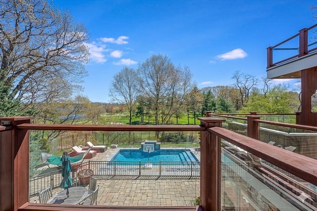 2 Blanchard Road, Cambridge, MA 02138