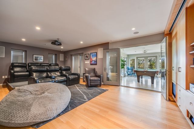 2 Blanchard Road, Cambridge, MA 02138