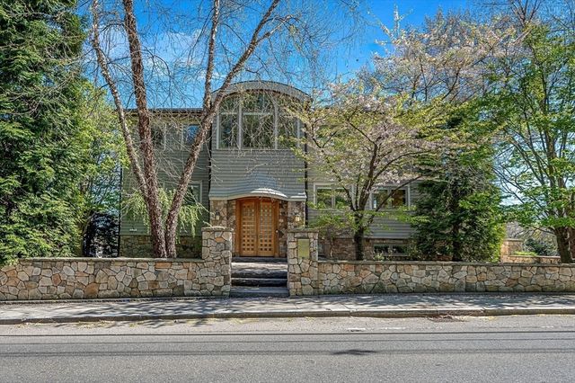 2 Blanchard Road, Cambridge, MA 02138
