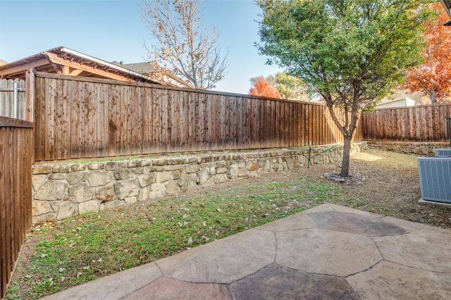 8023 Vista Hill Lane, Dallas, TX 75249