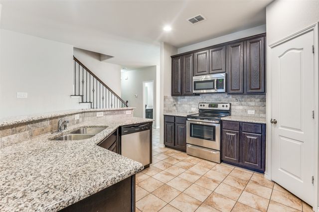 8023 Vista Hill Lane, Dallas, TX 75249