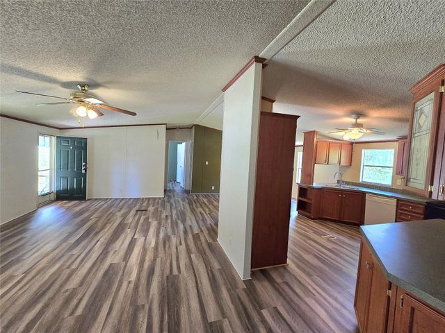 111 Lakeside Woods Drive, Point Blank, TX 77364