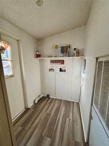 111 Lakeside Woods Drive, Point Blank, TX 77364