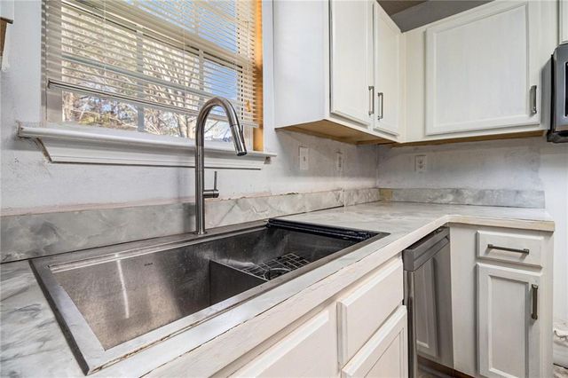 69 Princeton Glen Court, Adairsville, GA 30103