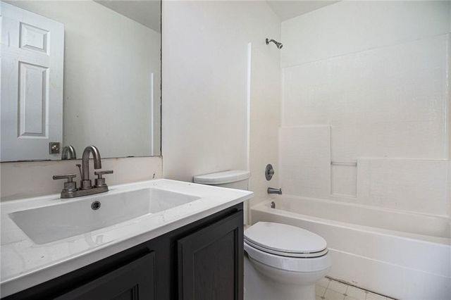 69 Princeton Glen Court, Adairsville, GA 30103