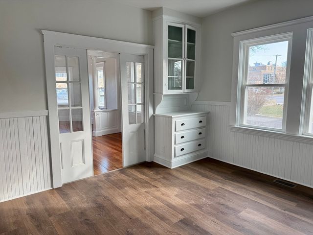 513 Slocum Rd, Dartmouth, MA 02747