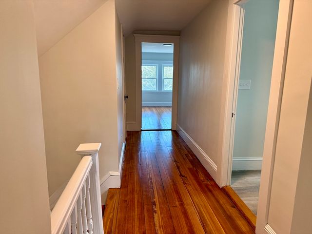 513 Slocum Rd, Dartmouth, MA 02747