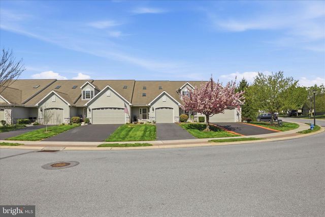 1321 FIELDSTONE DR, Mount Joy, PA 17552