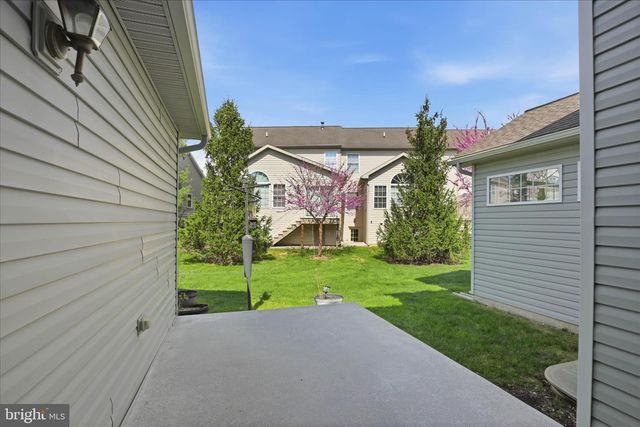 1321 FIELDSTONE DR, Mount Joy, PA 17552
