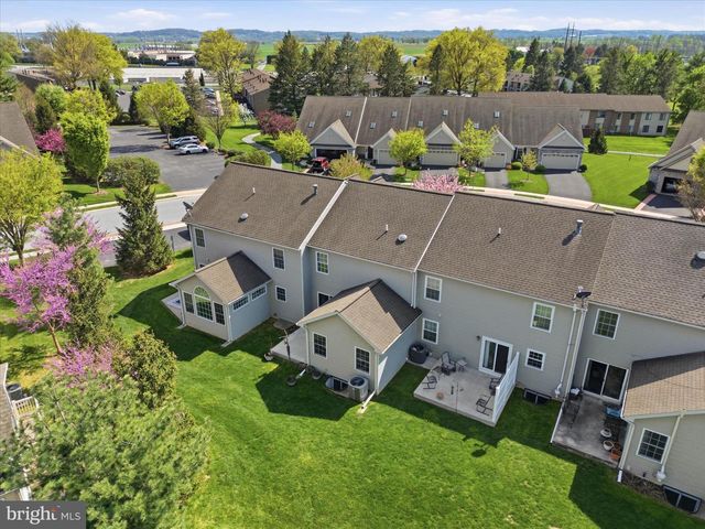 1321 FIELDSTONE DR, Mount Joy, PA 17552
