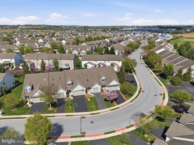 1321 FIELDSTONE DR, Mount Joy, PA 17552