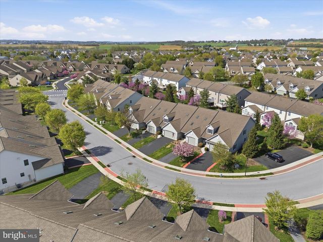 1321 FIELDSTONE DR, Mount Joy, PA 17552