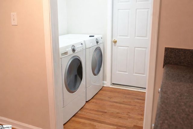 314 Winding Brook Court, Greenville, SC 29617