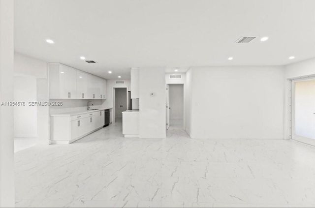 19320 NW 37th Ave, Miami Gardens, FL 33056