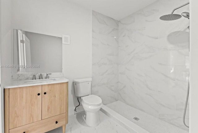 19320 NW 37th Ave, Miami Gardens, FL 33056