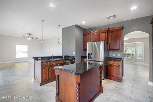 9814 S Heron Pointe Drive, Orlando, FL 32832