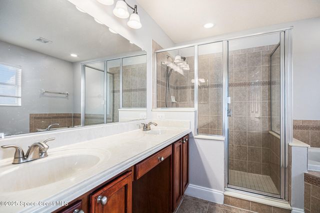 9814 S Heron Pointe Drive, Orlando, FL 32832