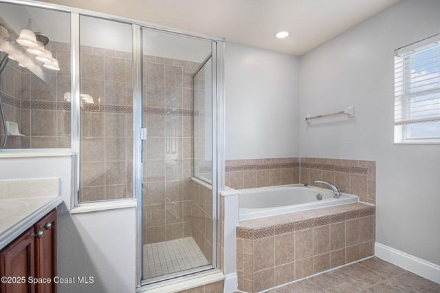 9814 S Heron Pointe Drive, Orlando, FL 32832