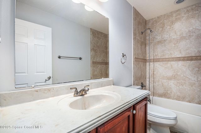 9814 S Heron Pointe Drive, Orlando, FL 32832