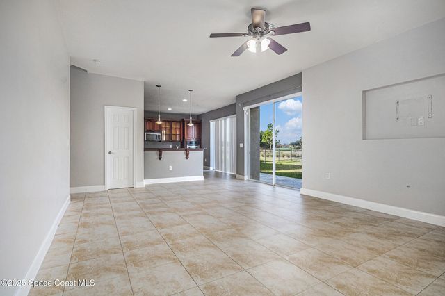 9814 S Heron Pointe Drive, Orlando, FL 32832