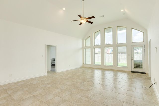 3209 Seneca Landing Lane, Pearland, TX 77584