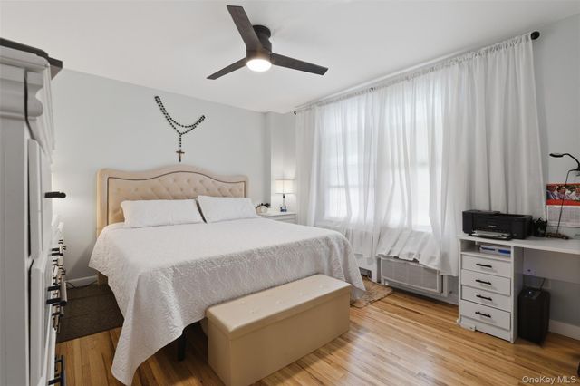 25 Trinity Place 2k, New Rochelle, NY 10805