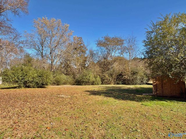 123 Mccollum Lane, New Market, AL 35761