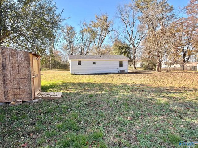 123 Mccollum Lane, New Market, AL 35761