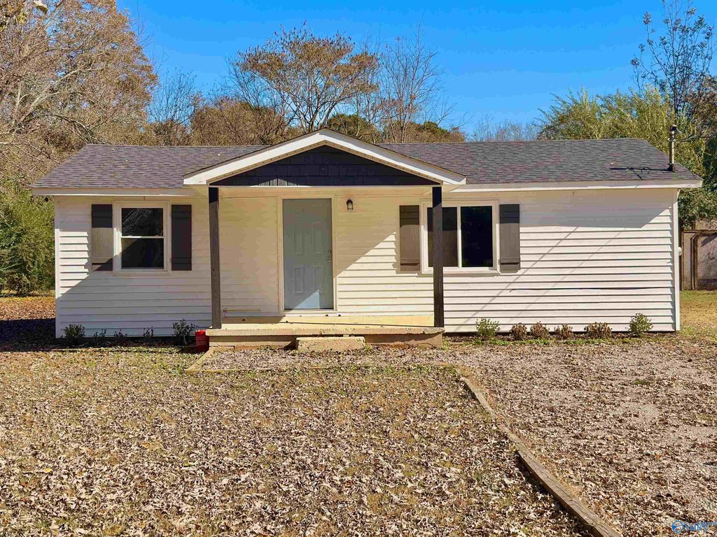 123 Mccollum Lane, New Market, AL 35761