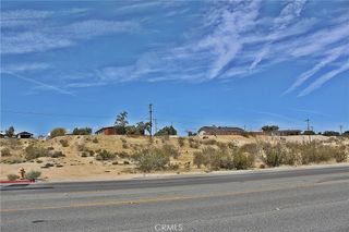 11 Village Drive, Victorville, CA 92395