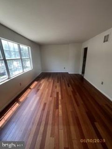 608 GREENBRIAR LN, Annapolis, MD 21401