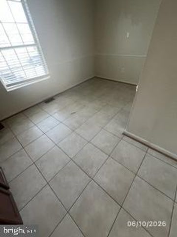 608 GREENBRIAR LN, Annapolis, MD 21401