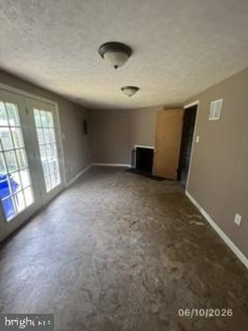 608 GREENBRIAR LN, Annapolis, MD 21401