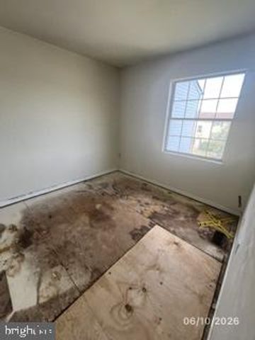 608 GREENBRIAR LN, Annapolis, MD 21401