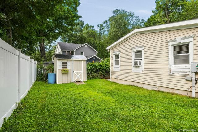 7 Locust Drive, Greenwood Lake, NY 10925