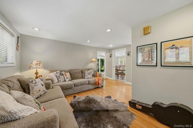 7 Locust Drive, Greenwood Lake, NY 10925