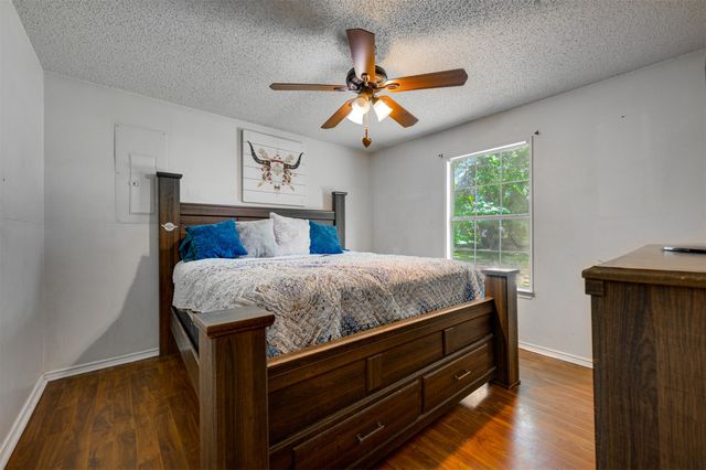 6295 Lakeview Drive, Reno, TX 75462